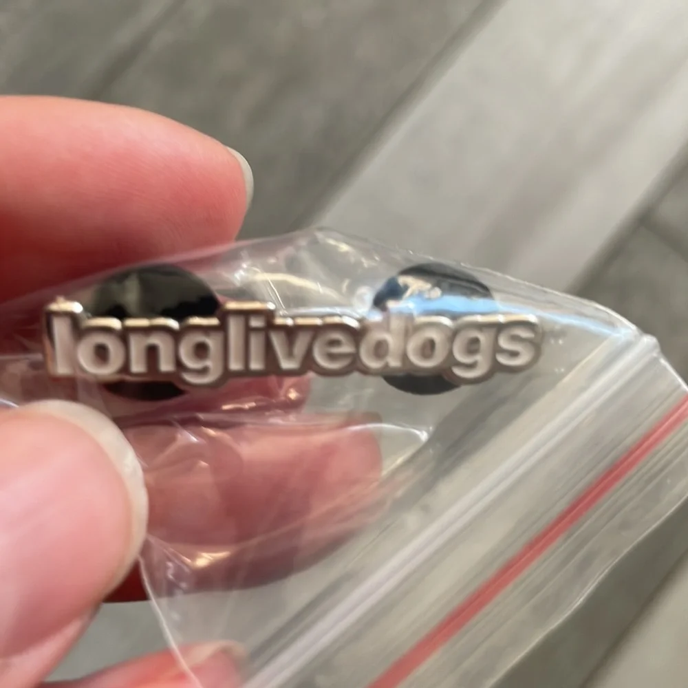 1-3pcs Set Long Live Dogs 🐾 & Birds Champion Pins Set